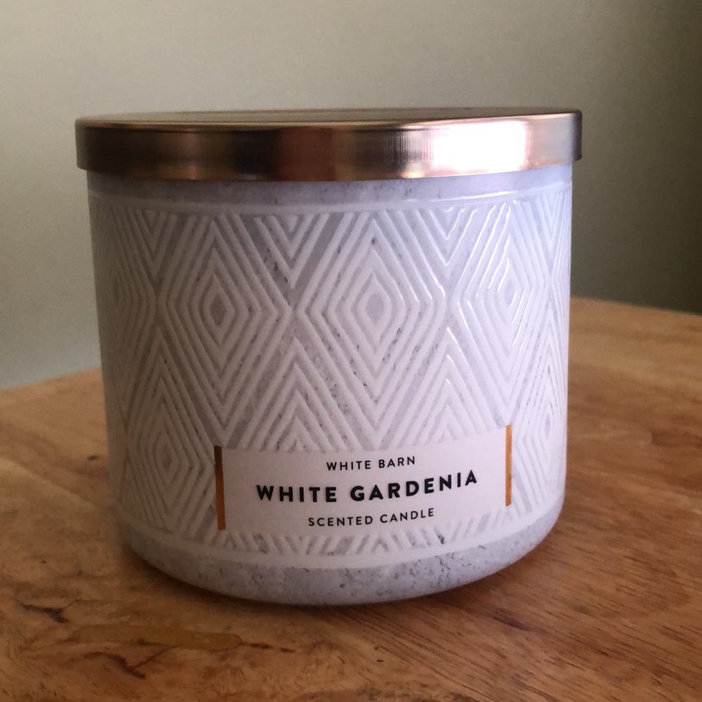 Bath and body works 3 wick candle